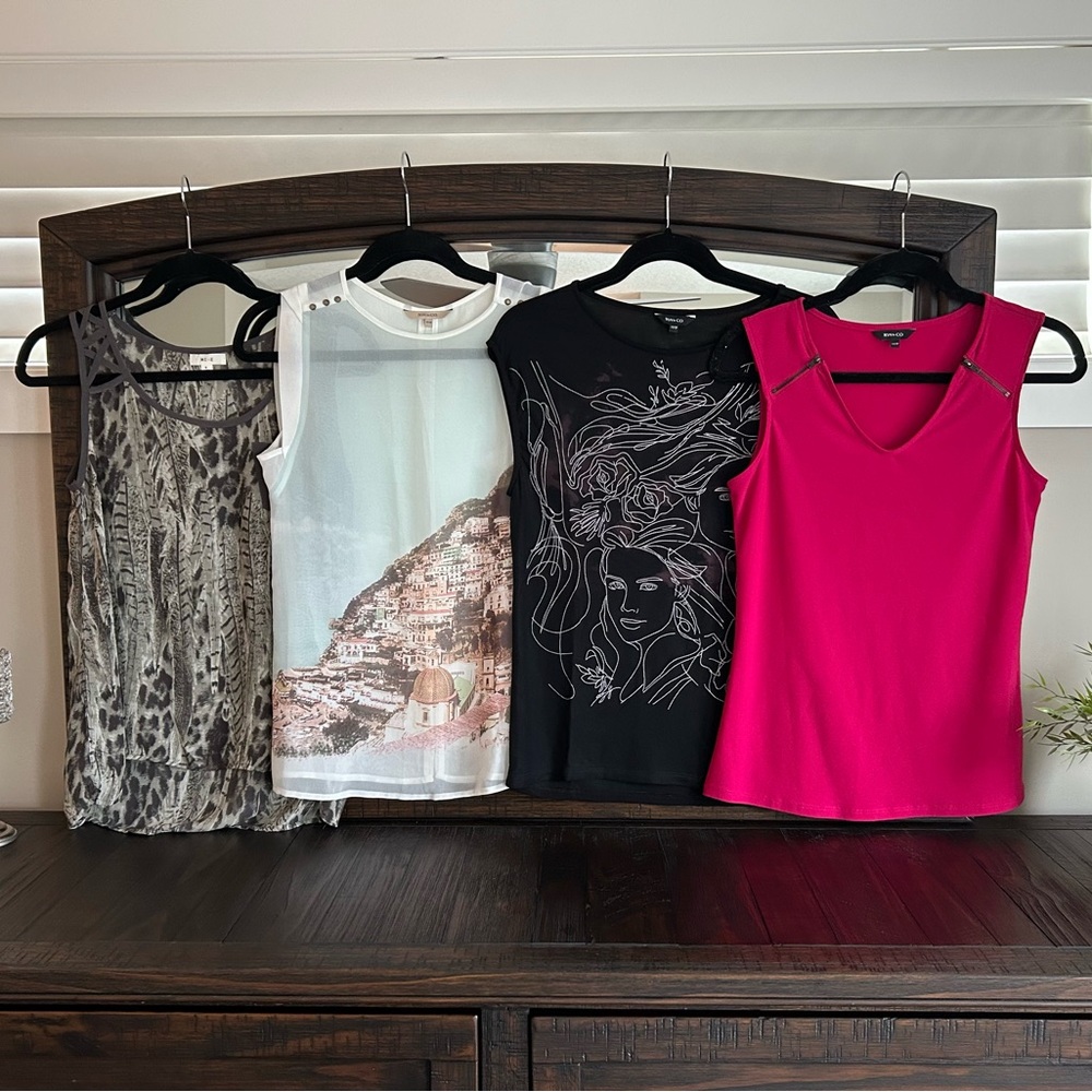 EUC Women’s Size XS/S Shirts